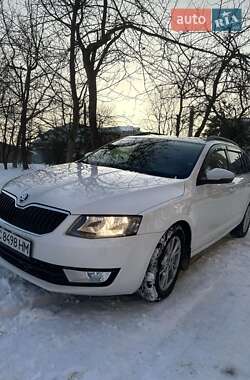 Універсал Skoda Octavia 2013 в Дрогобичі