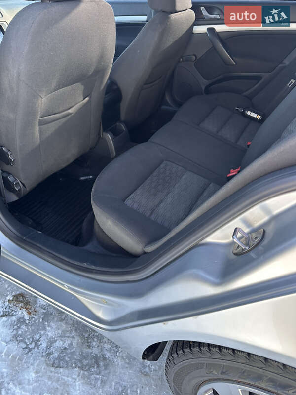 Лифтбек Skoda Octavia 2011 в Дрогобыче фото 19 Лифтбек Skoda Octavia 2011 в Дрогобыче