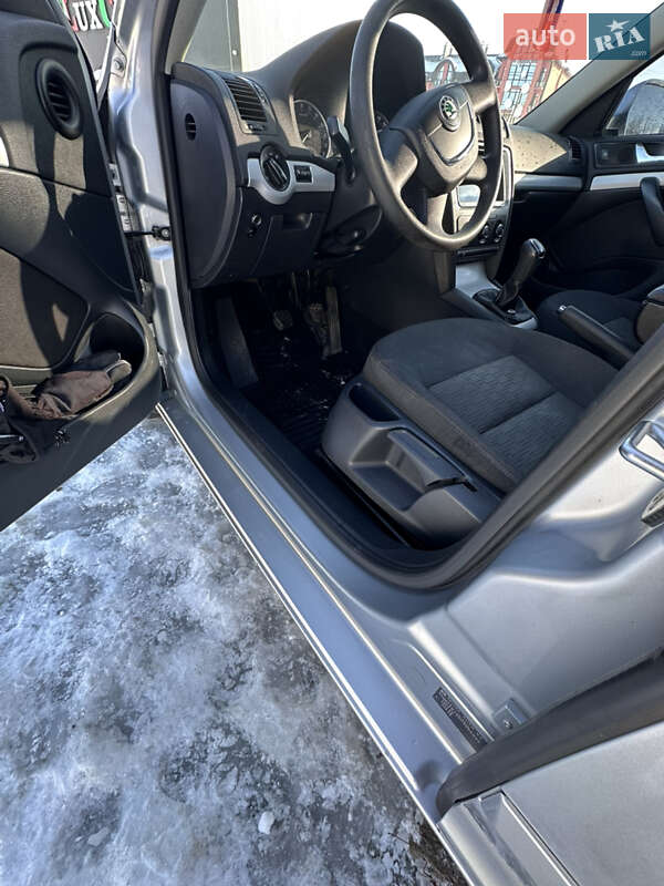 Лифтбек Skoda Octavia 2011 в Дрогобыче фото 22 Лифтбек Skoda Octavia 2011 в Дрогобыче