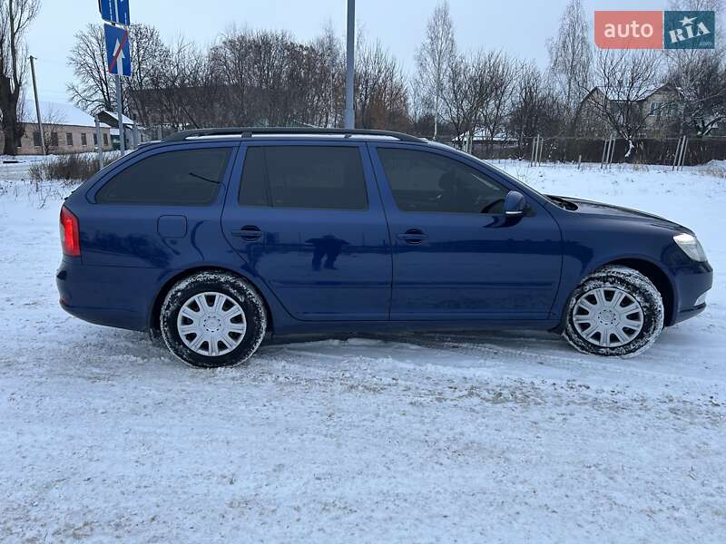 Универсал Skoda Octavia 2011 в Чернигове