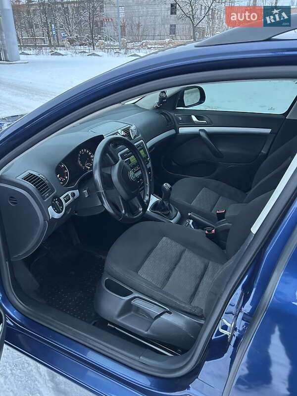 Универсал Skoda Octavia 2011 в Чернигове