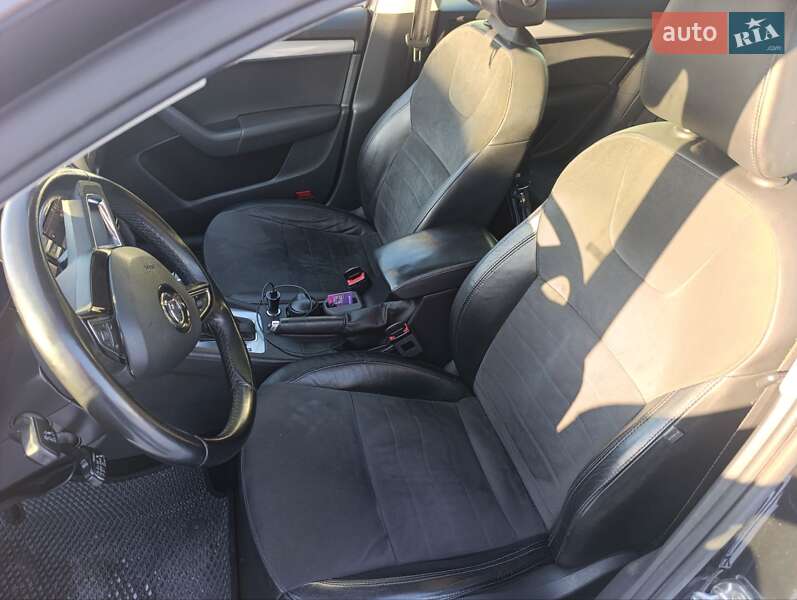 Универсал Skoda Octavia 2015 в Ровно