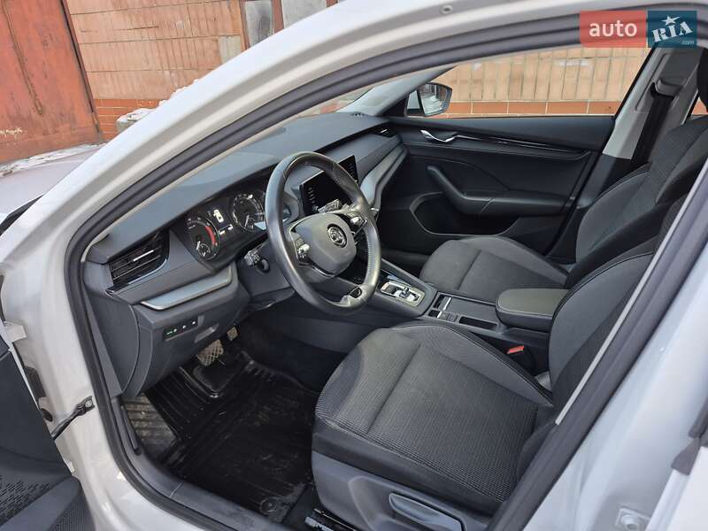 Ліфтбек Skoda Octavia 2021 в Черкасах