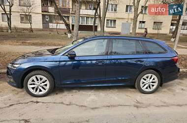 Универсал Skoda Octavia 2022 в Киеве