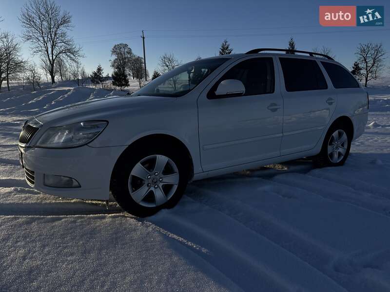 Универсал Skoda Octavia 2009 в Почаеве фото 4 Универсал Skoda Octavia 2009 в Почаеве