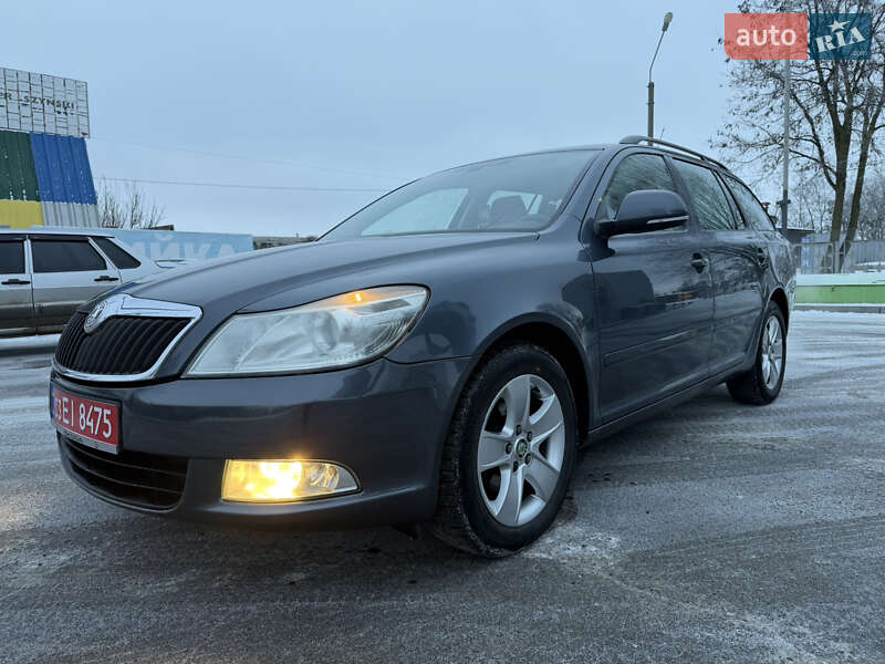 Универсал Skoda Octavia 2010 в Лубнах