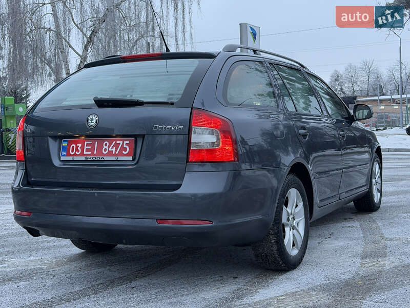 Универсал Skoda Octavia 2010 в Лубнах