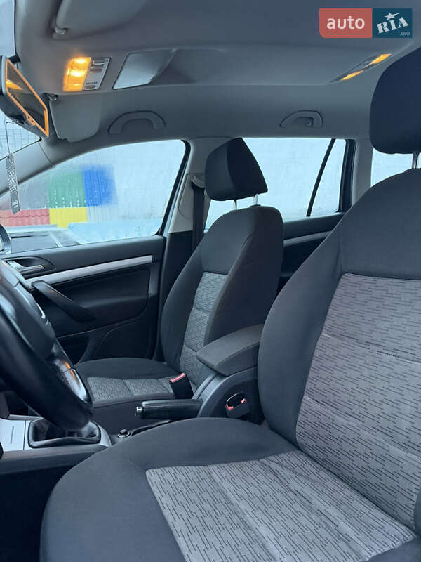 Универсал Skoda Octavia 2010 в Лубнах