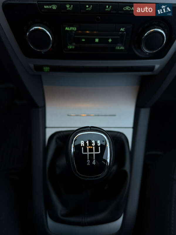 Универсал Skoda Octavia 2010 в Лубнах