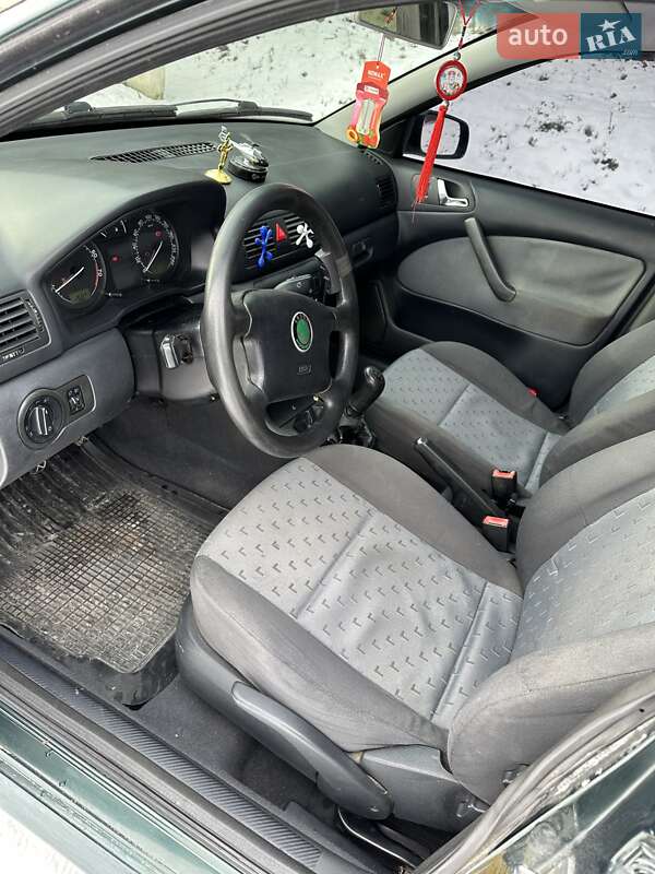 Лифтбек Skoda Octavia 2002 в Борщеве фото 3 Лифтбек Skoda Octavia 2002 в Борщеве