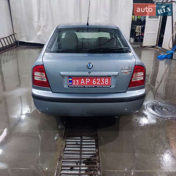 Лифтбек Skoda Octavia 2003 в Хмельницком