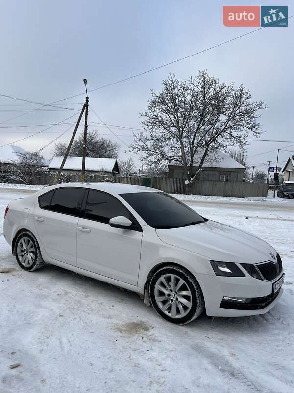 Лифтбек Skoda Octavia 2018 в Лозовой