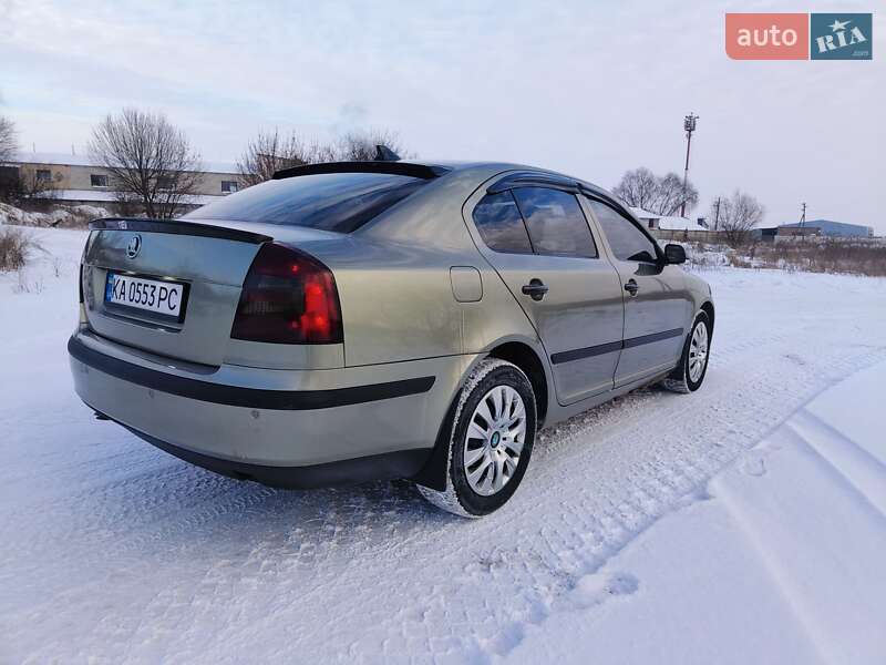 Лифтбек Skoda Octavia 2006 в Киеве