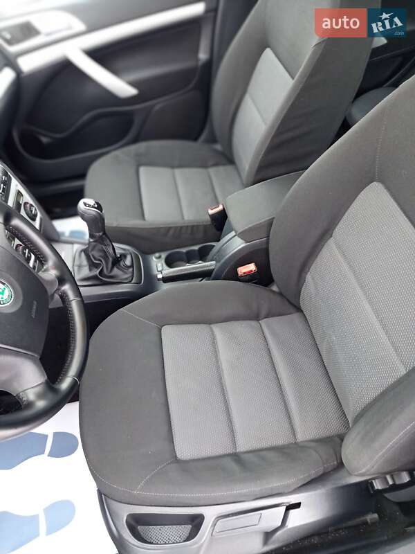 Лифтбек Skoda Octavia 2006 в Дрогобыче