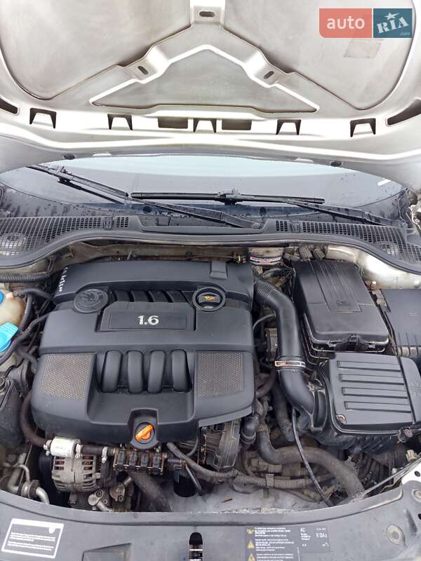 Лифтбек Skoda Octavia 2006 в Дрогобыче