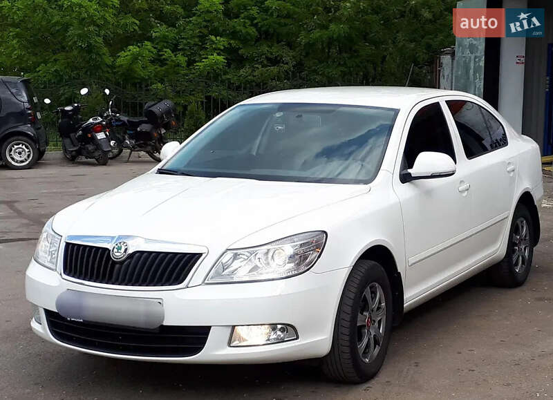Лифтбек Skoda Octavia 2012 в Киеве фото Лифтбек Skoda Octavia 2012 в Киеве