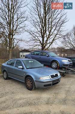 Лифтбек Skoda Octavia 2004 в Умани