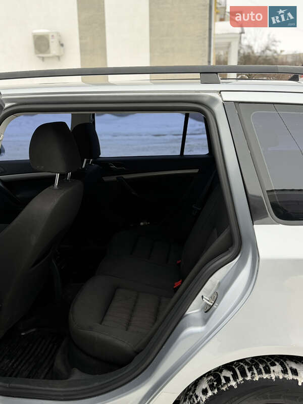 Универсал Skoda Octavia 2010 в Березному