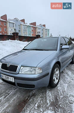 Лифтбек Skoda Octavia 2002 в Ровно