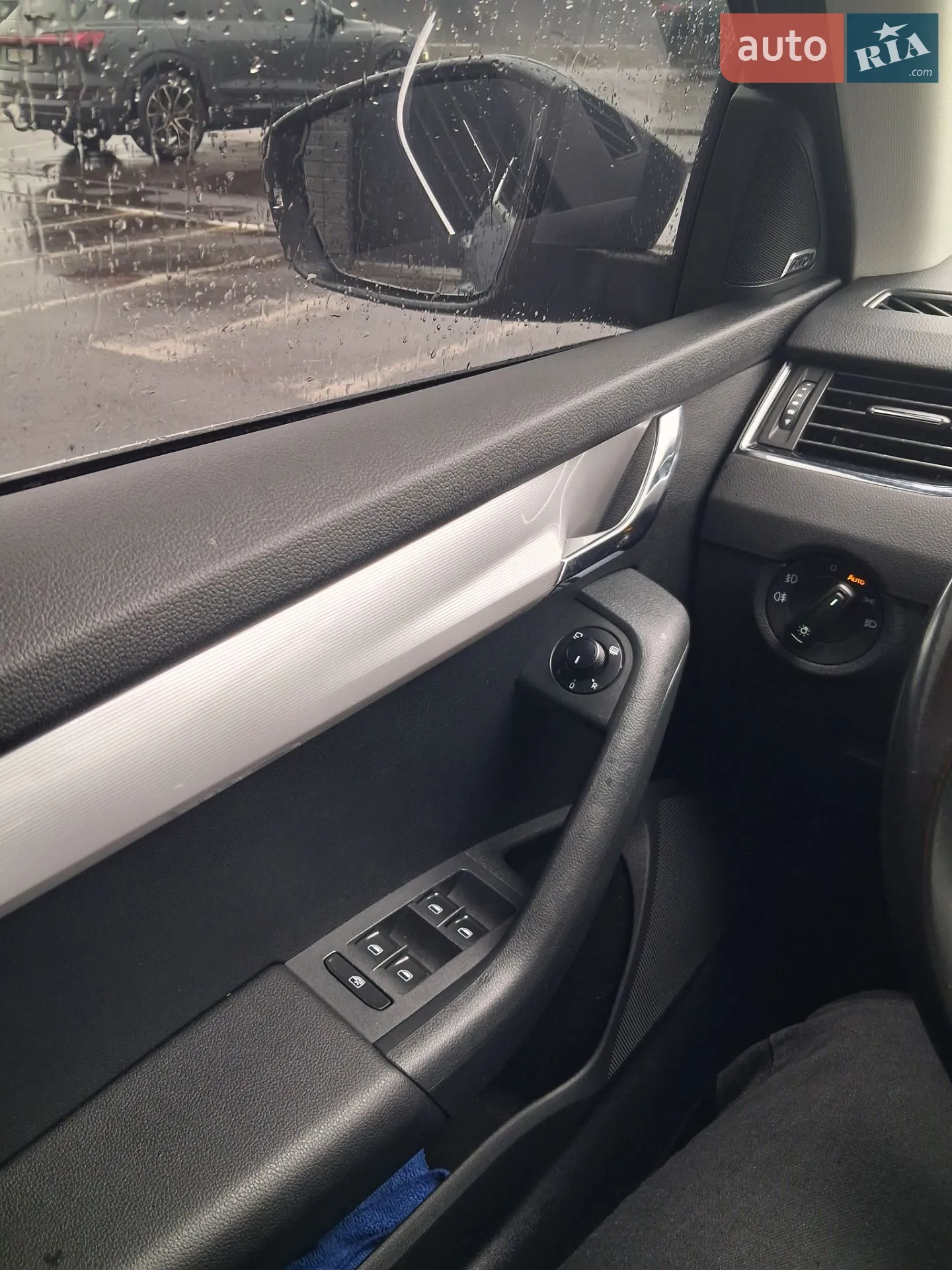 2013 Skoda Octavia - мініатюра 27