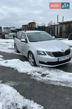 Универсал Skoda Octavia 2017 в Ужгороде