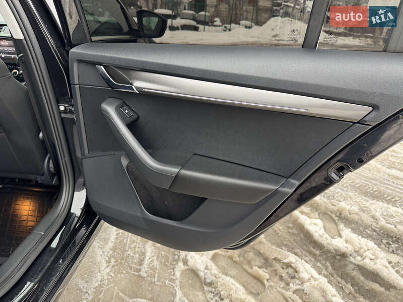 Универсал Skoda Octavia 2019 в Бережанах