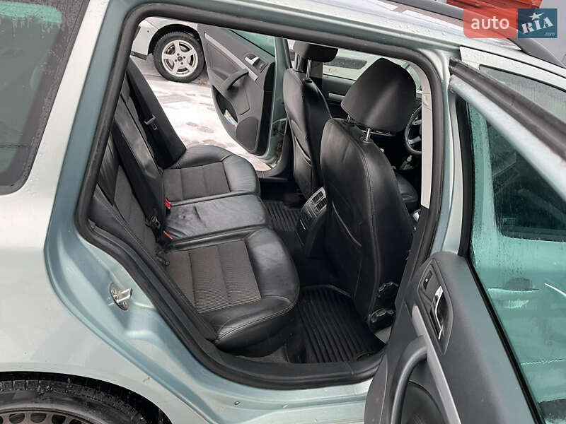 Универсал Skoda Octavia 2011 в Львове