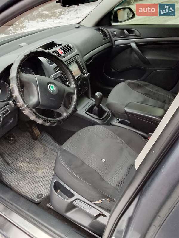 Универсал Skoda Octavia 2008 в Полтаве