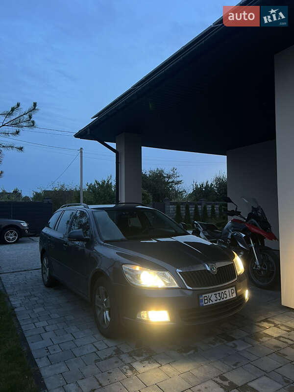 Skoda Octavia 2011 Skoda Octavia 2011