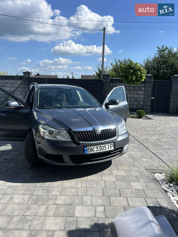 Универсал Skoda Octavia 2011 в Ровно