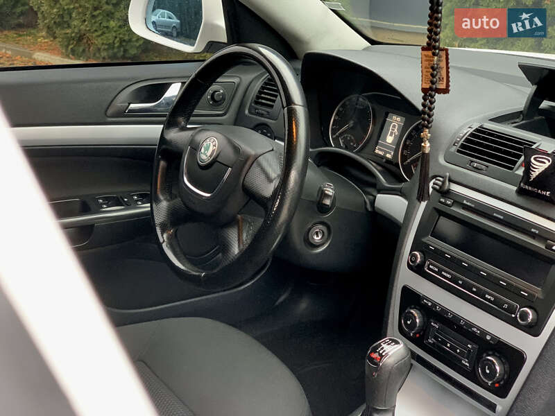 Универсал Skoda Octavia 2010 в Мукачево фото 48 Универсал Skoda Octavia 2010 в Мукачево