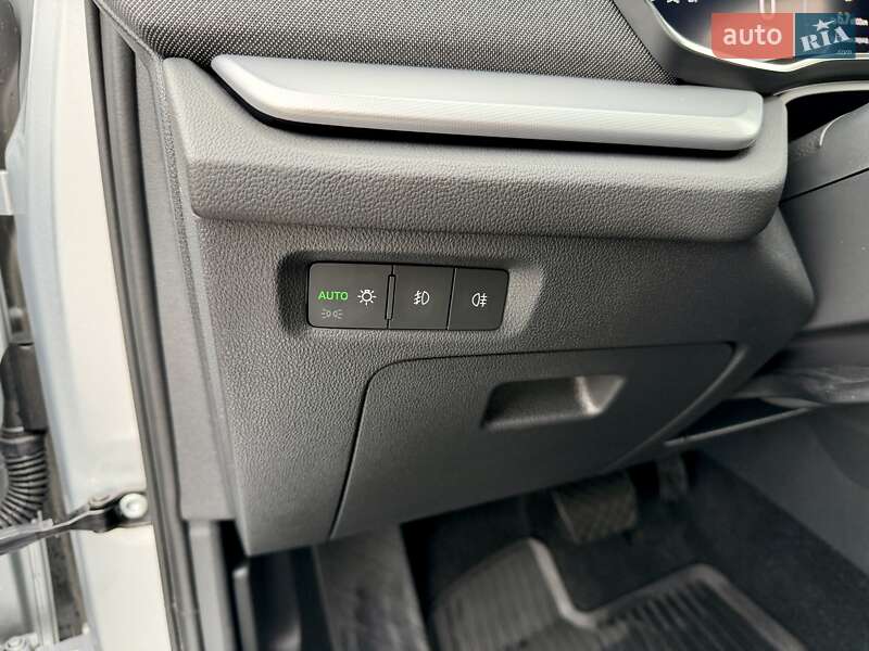 Лифтбек Skoda Octavia 2022 в Киеве