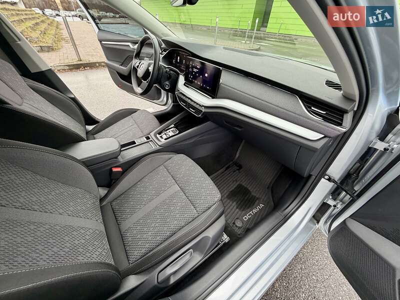 Лифтбек Skoda Octavia 2022 в Киеве