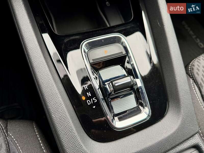 Лифтбек Skoda Octavia 2022 в Киеве