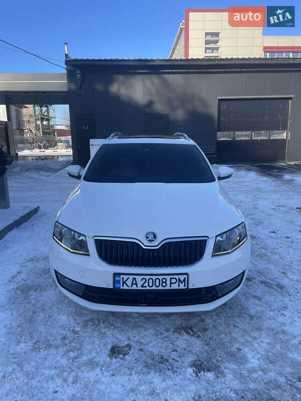 Универсал Skoda Octavia 2015 в Коростене