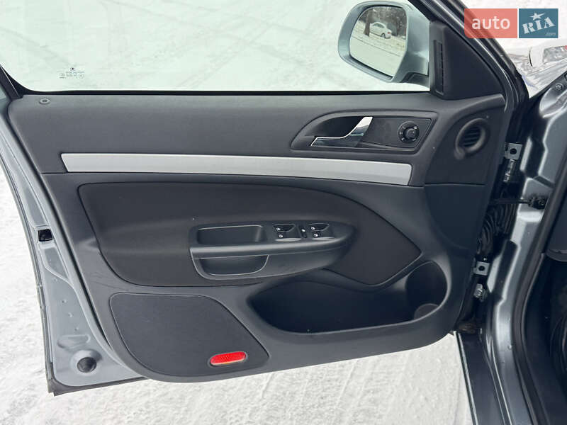 Универсал Skoda Octavia 2012 в Полтаве