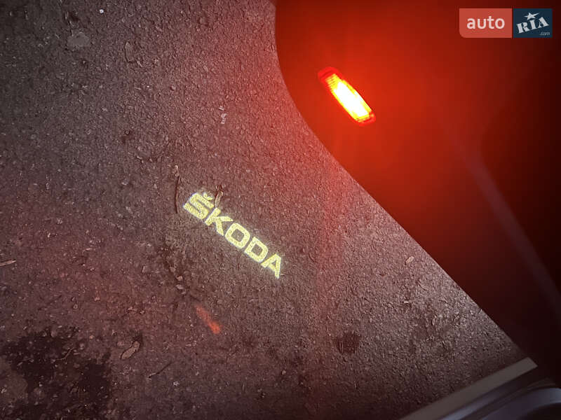 Универсал Skoda Octavia 2014 в Ужгороде