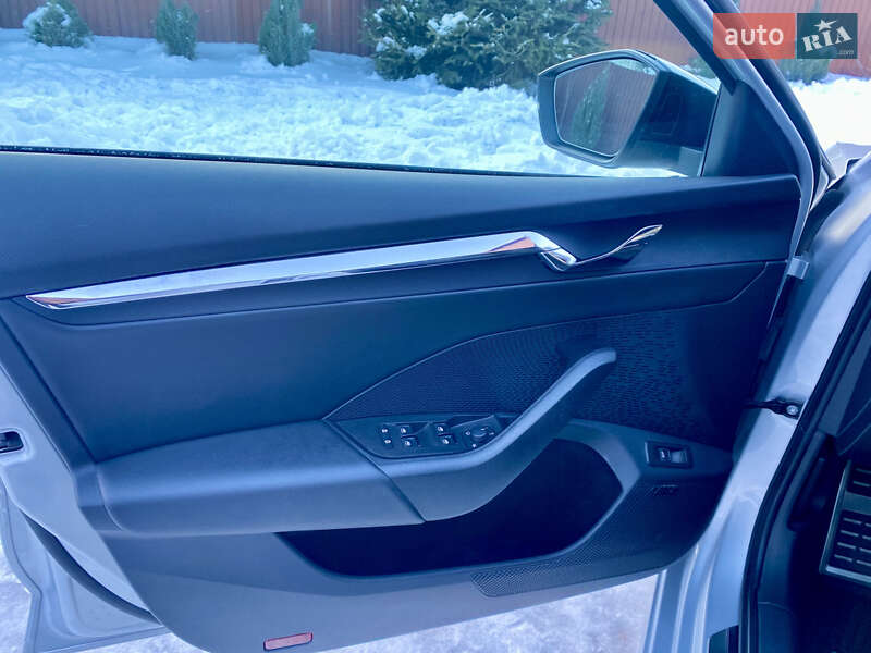 Универсал Skoda Octavia 2020 в Киеве