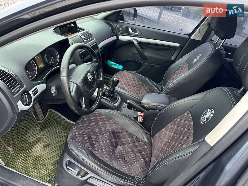 Ліфтбек Skoda Octavia 2009 в Радехові