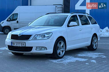 Универсал Skoda Octavia 2012 в Ровно