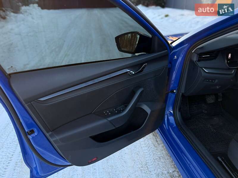 Универсал Skoda Octavia 2021 в Киеве фото 12 Универсал Skoda Octavia 2021 в Киеве