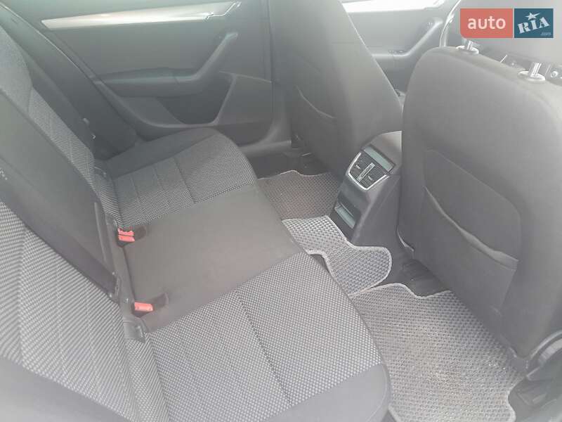 Универсал Skoda Octavia 2015 в Днепре