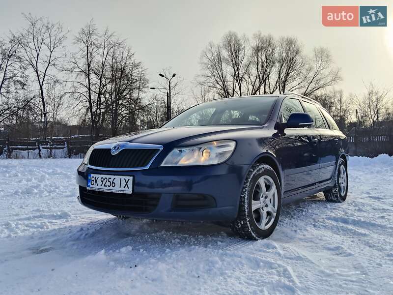 Универсал Skoda Octavia 2009 в Чернигове