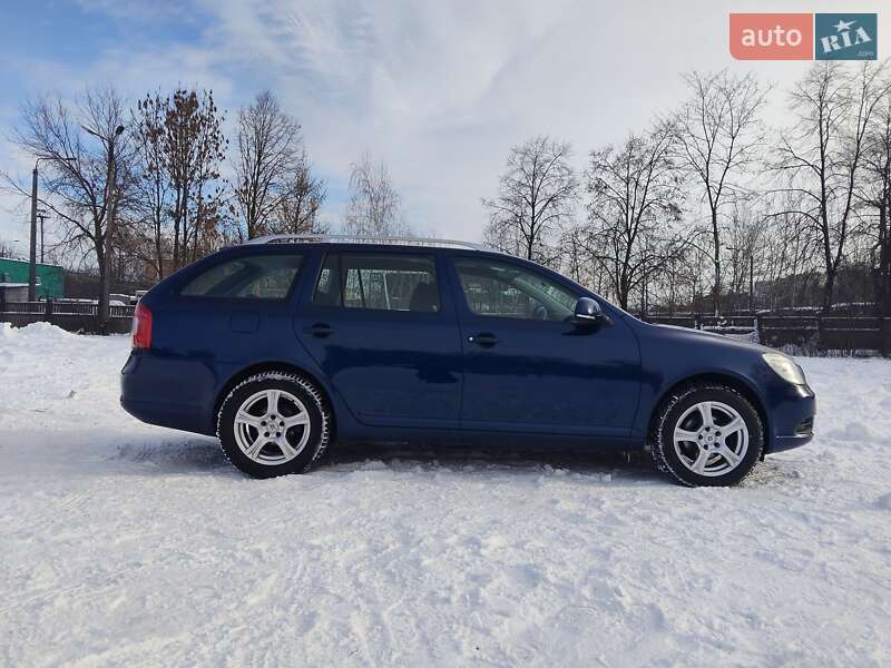 Универсал Skoda Octavia 2009 в Чернигове
