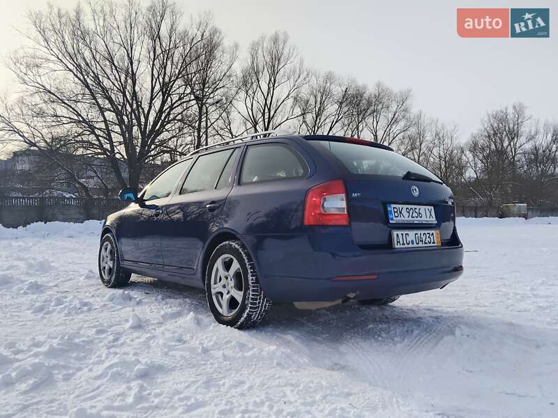 Универсал Skoda Octavia 2009 в Чернигове