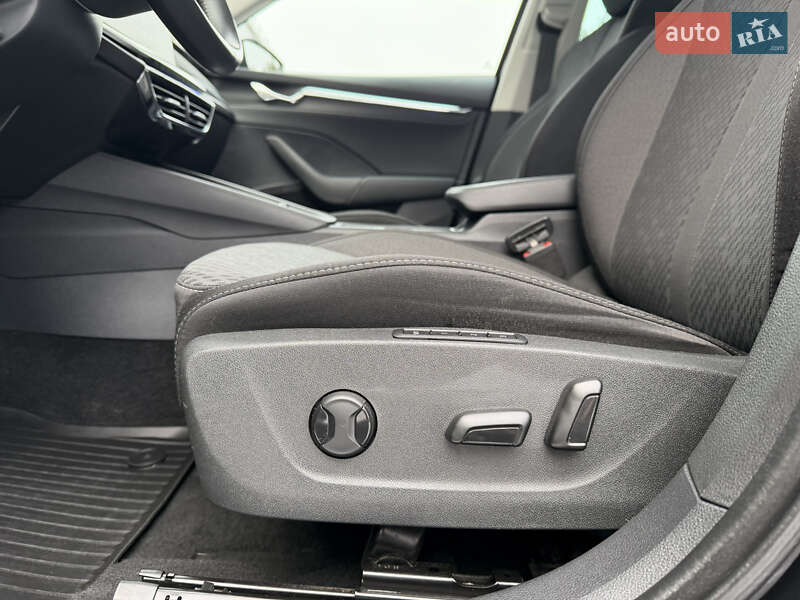 Универсал Skoda Octavia 2020 в Ровно