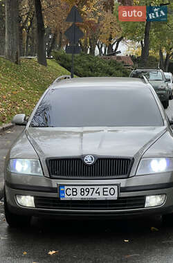 Универсал Skoda Octavia 2006 в Чернигове