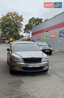 Лифтбек Skoda Octavia 2010 в Житомире