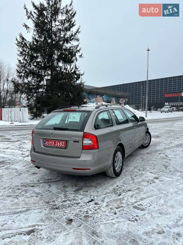 Универсал Skoda Octavia 2011 в Луцке