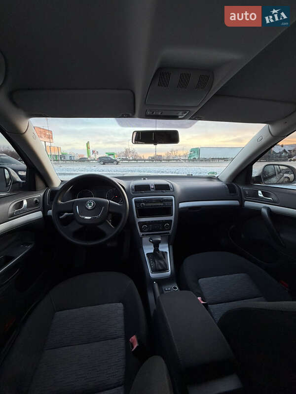 Универсал Skoda Octavia 2009 в Полтаве